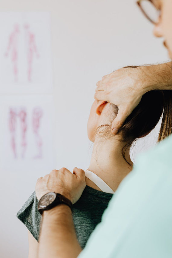How Chiropractic Care and Massage Therapy Work Hand-in-Hand - Your Back Pain Relief